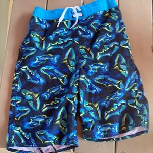 Old navy boys swimming trunks:Xl